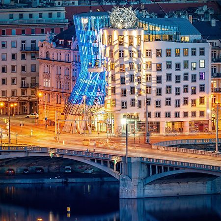 Dancing House - Tančící dům hotel Praga Exterior foto